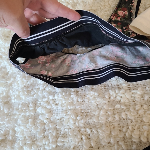 Girls Brallettes Sports Bra Size 34 Bundle Deal - Picture 3 of 9